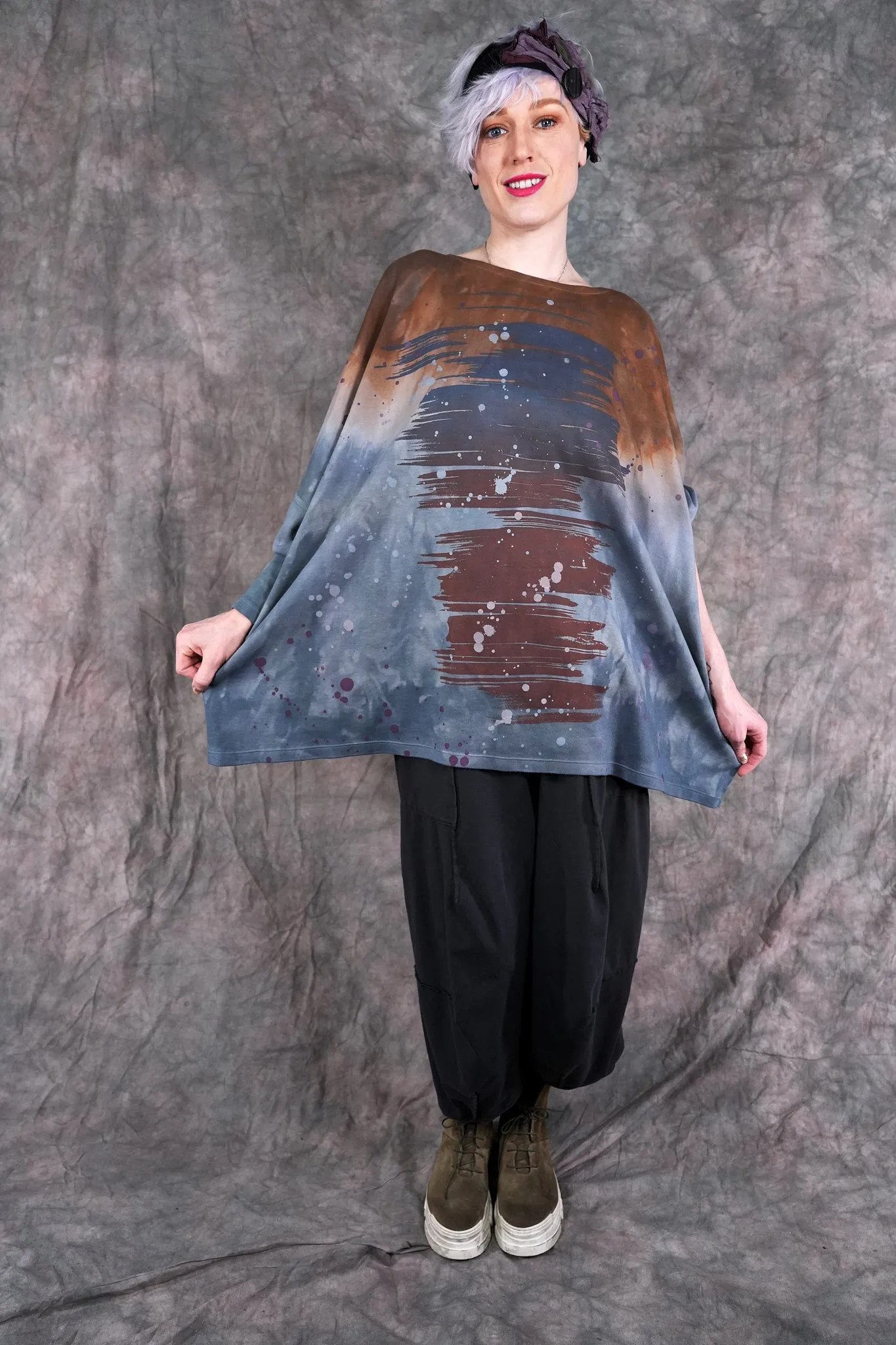 2339HD Taos Mountain Tunic Travel to the Northern Islands
