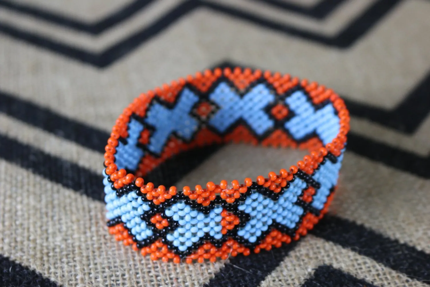 Art# K124  4  inch Original Kayapo Traditional Peyote stitch Beaded Bracelet from Brazil.