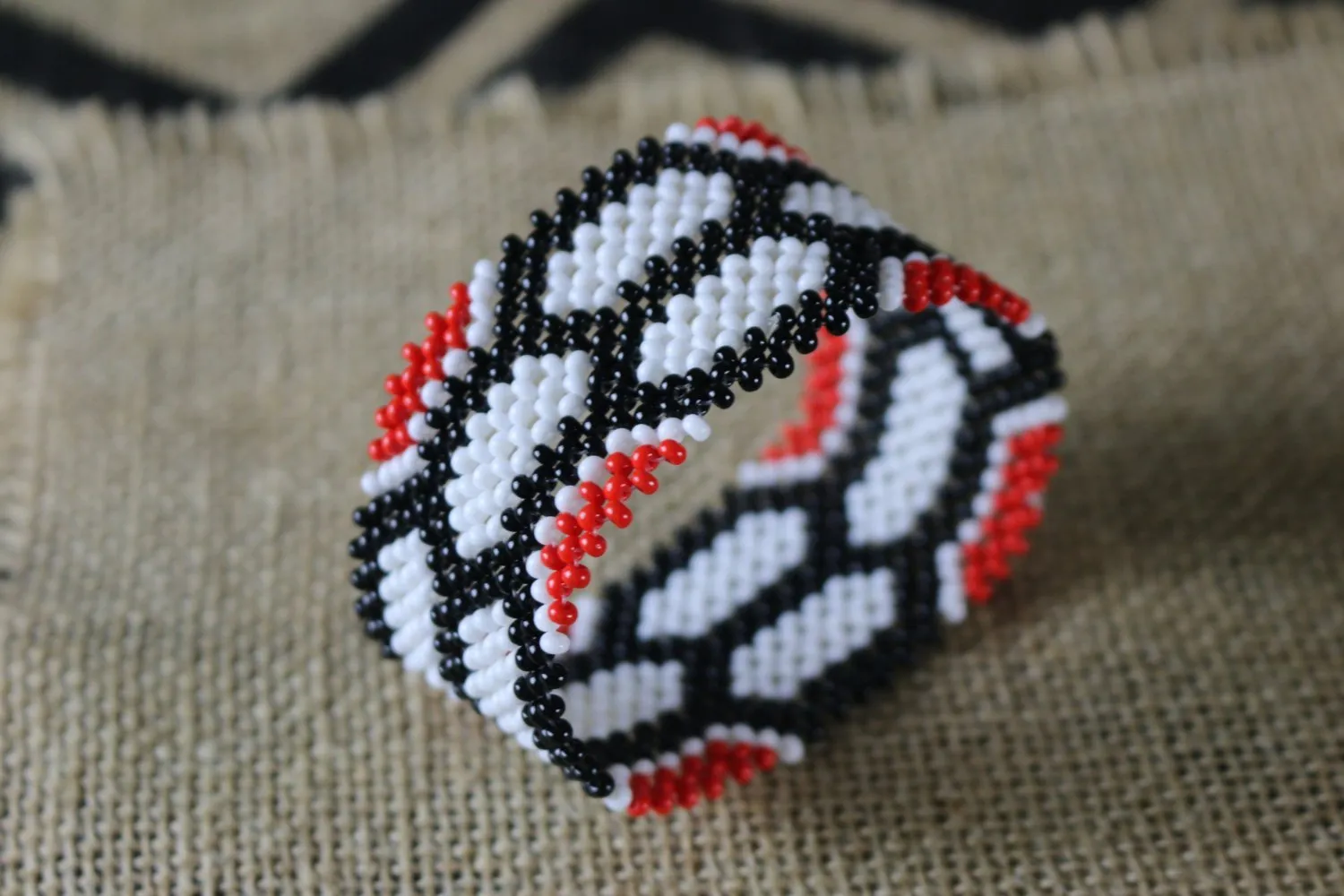 Art# K266  3.5  inch. Original Kayapo Traditional Peyote stitch Beaded Bracelet from Brazil.