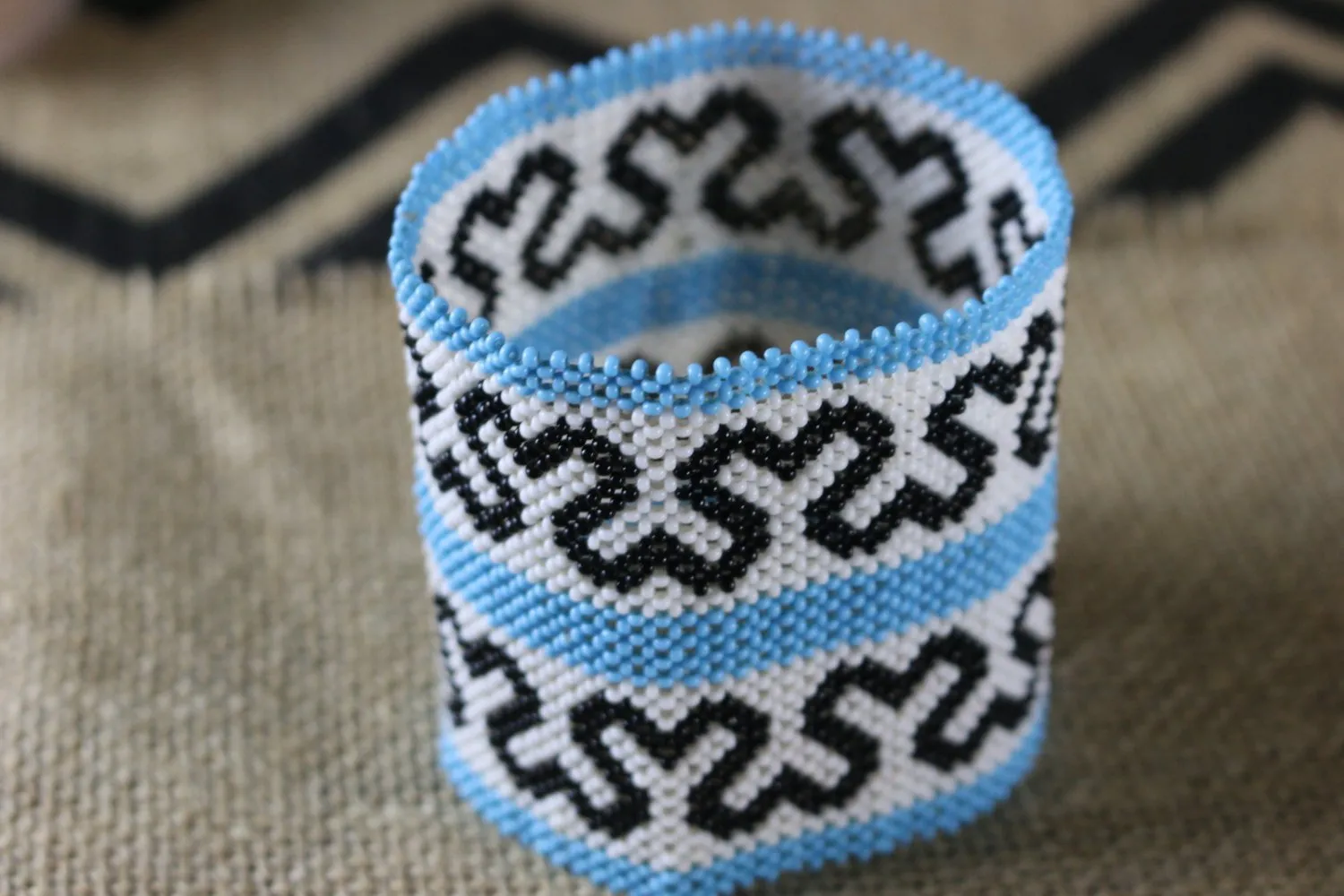 Art# K384  3.5  inch. Original Kayapo Traditional Peyote stitch Beaded Bracelet from Brazil