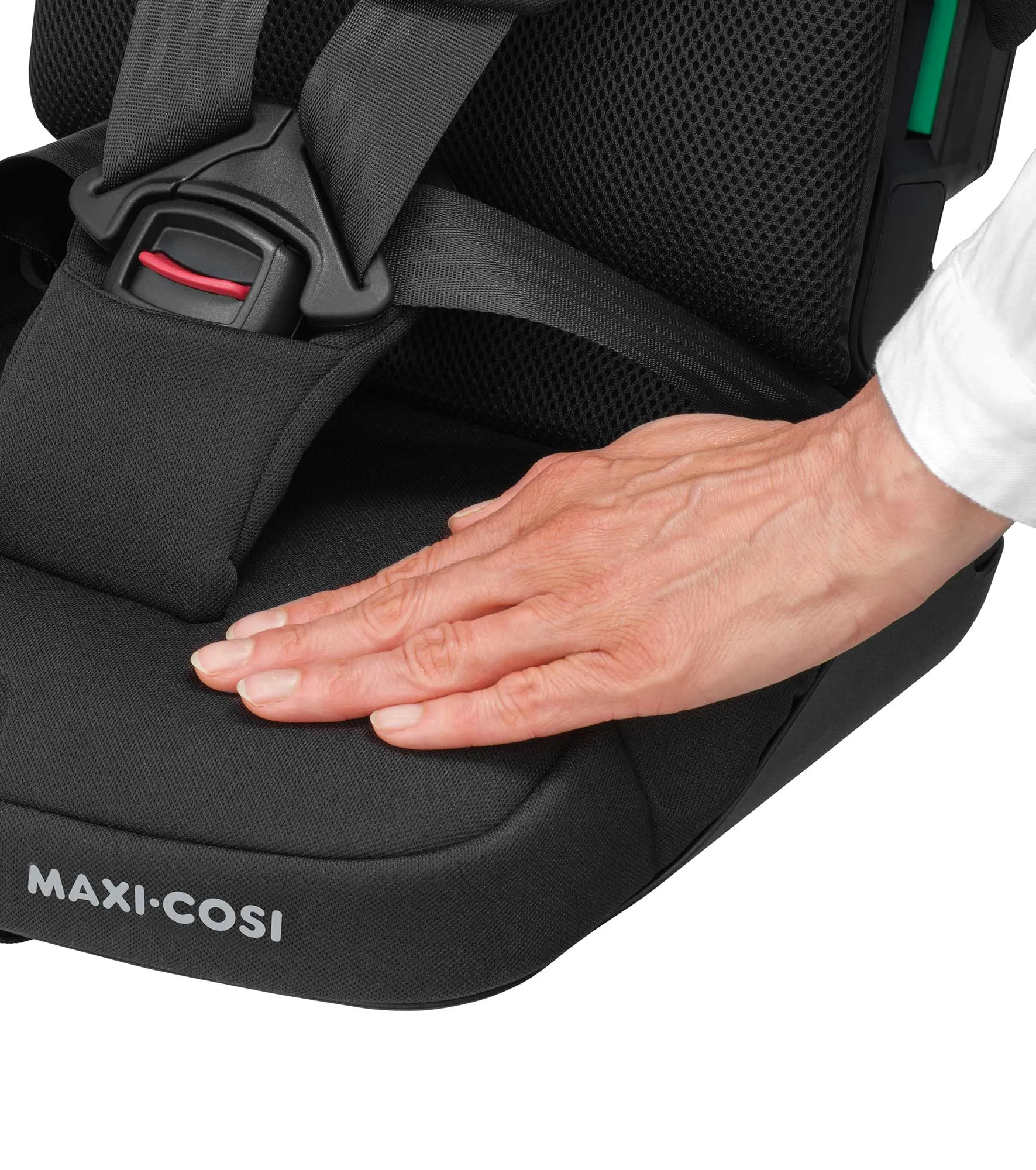 Maxi-Cosi Nomad Plus Folding Car Seat in Authentic Black