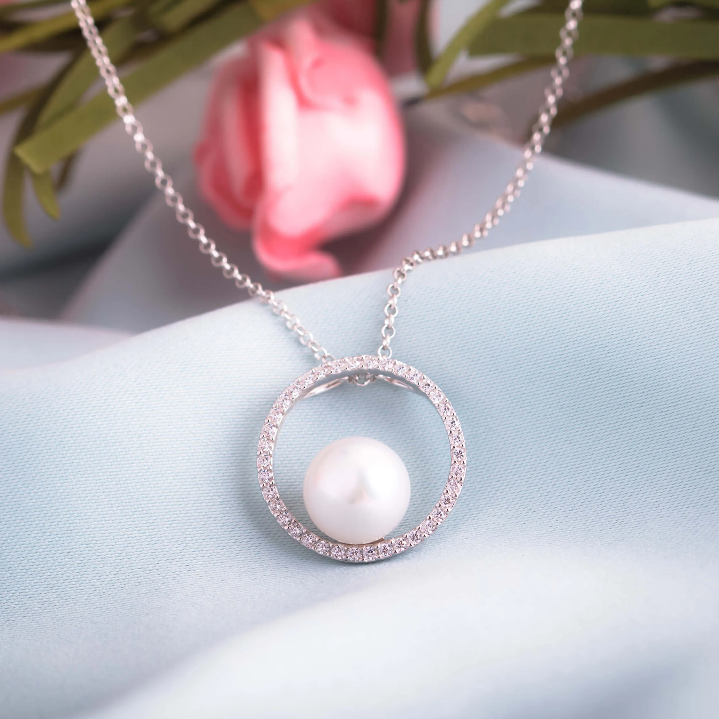 Molah Silver Freshwater Pearl and Cubic Zirconia Circle Pendant Necklace