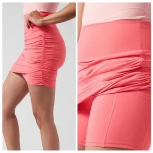 NWT Athleta Transcend SkortUltra-lightweight for a barely-there feeling.