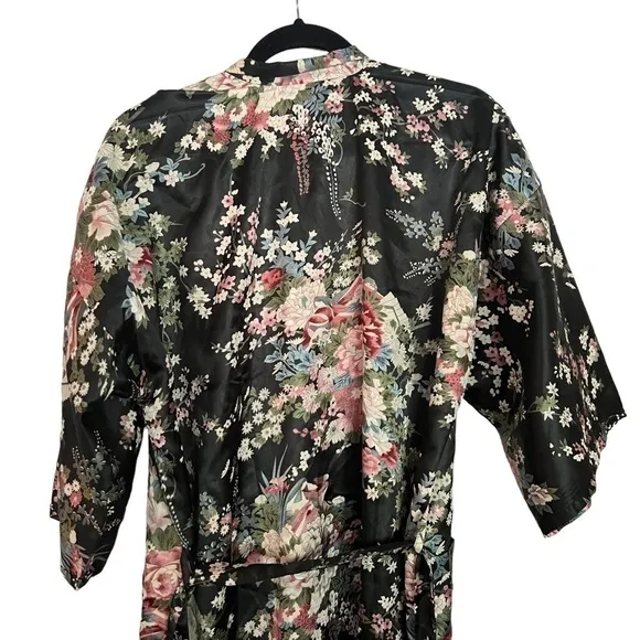 Oriental Black Pink Floral Kimono Robe One Size