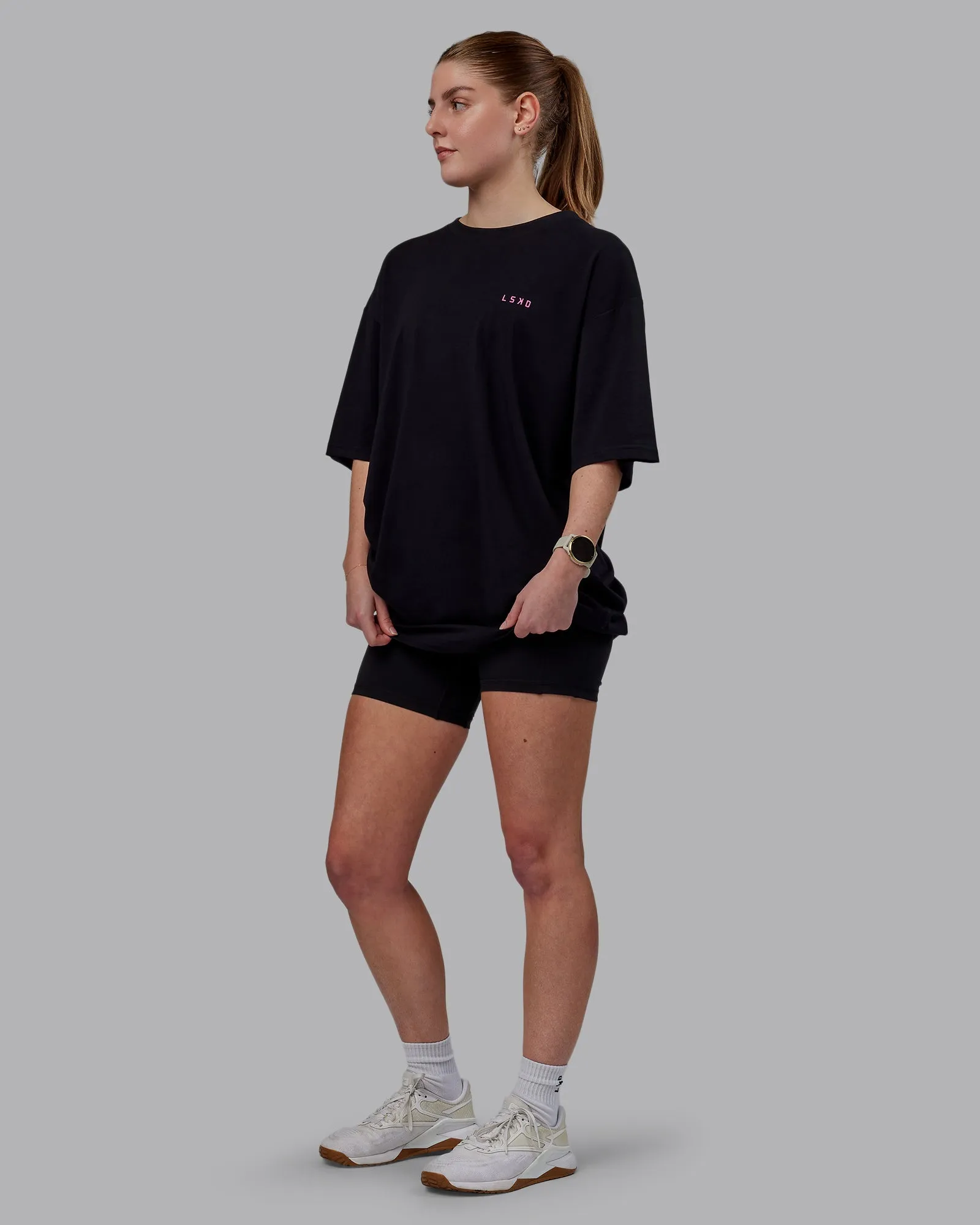 Unisex Lift-Up FLXCotton Tee Oversize - Black-Fuschia Pink
