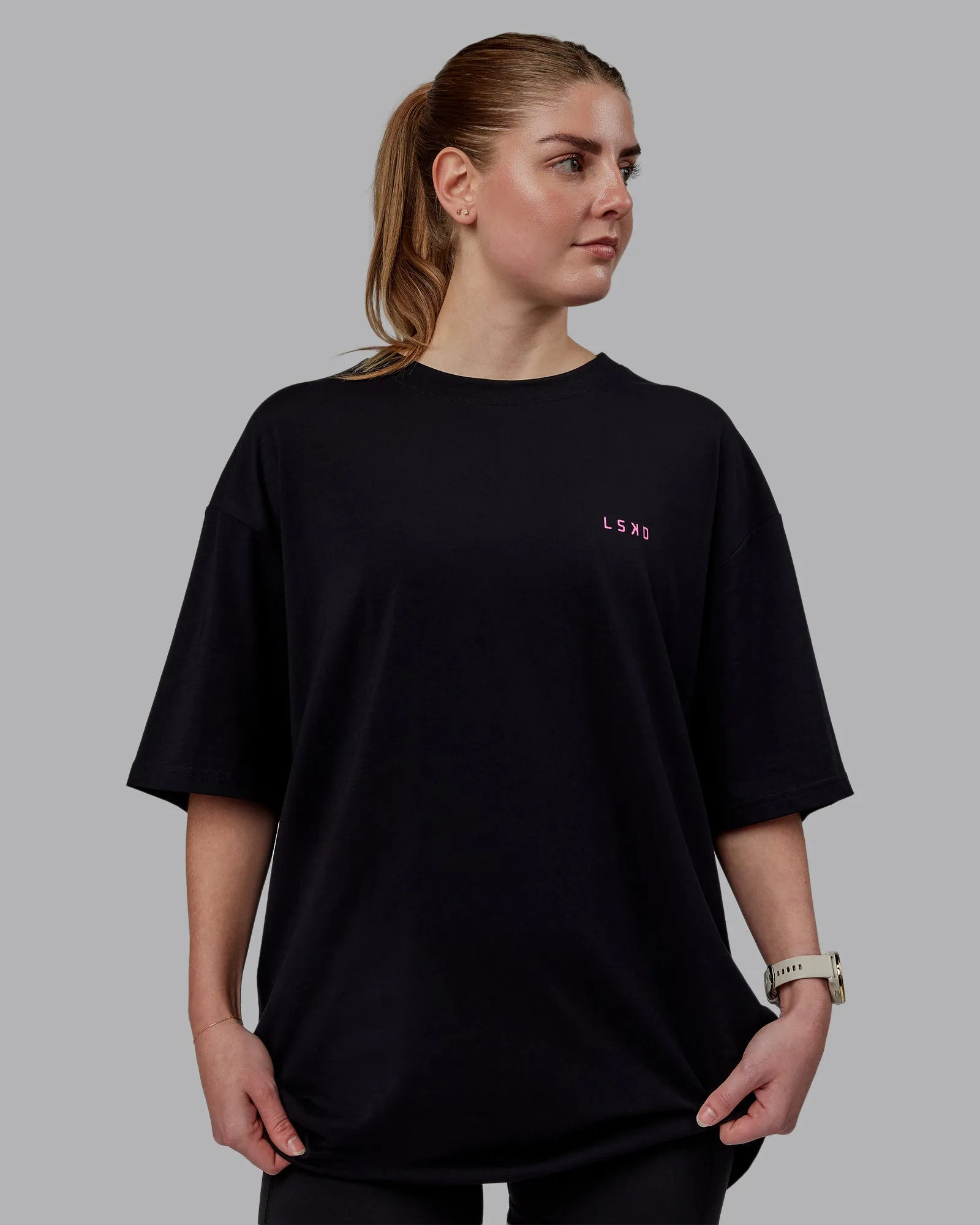Unisex Lift-Up FLXCotton Tee Oversize - Black-Fuschia Pink