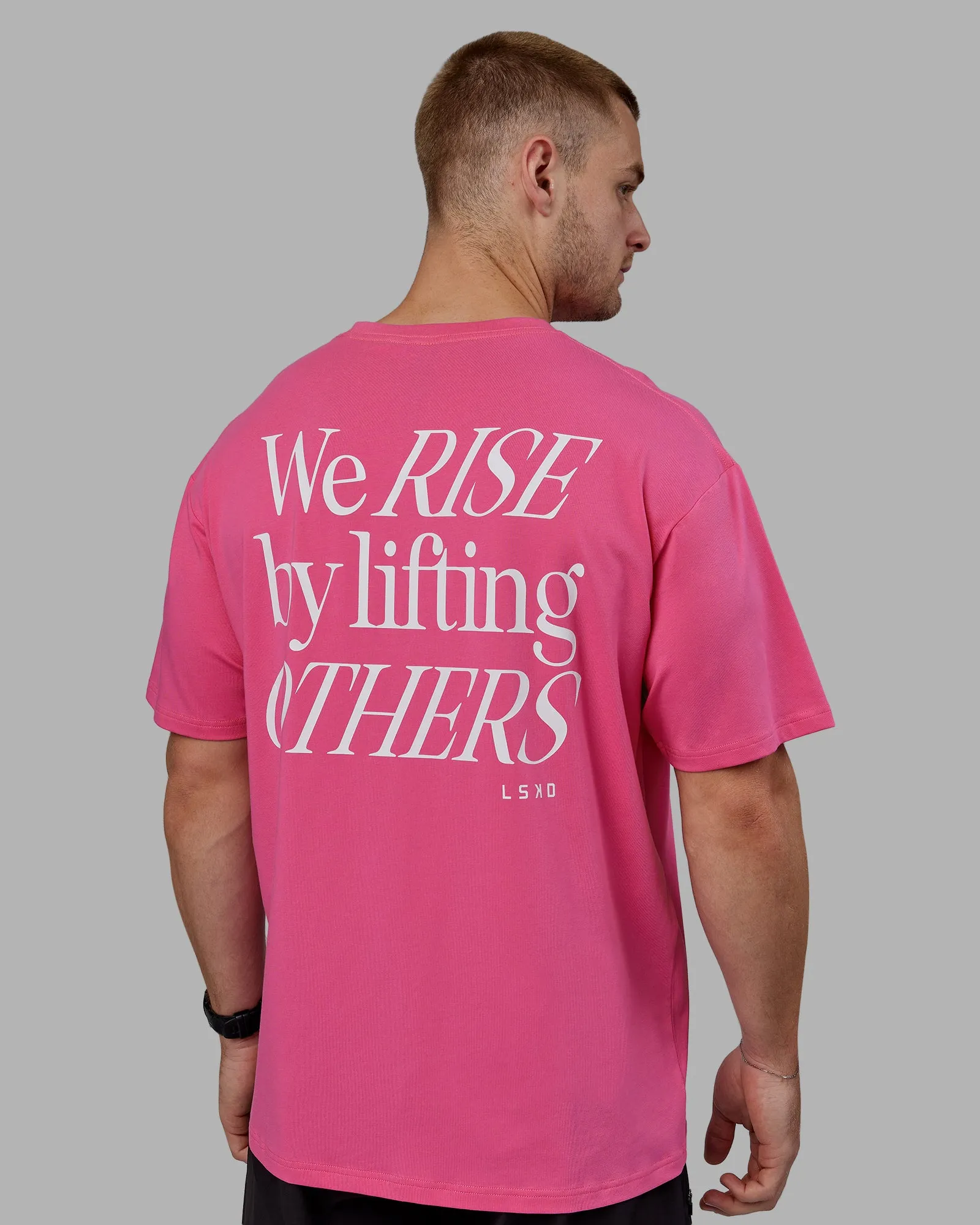 Unisex Lift-Up FLXCotton Tee Oversize - Carmine Rose-White